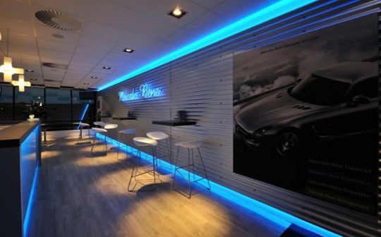 mercedes-benz-lounge-1646849853.jpeg